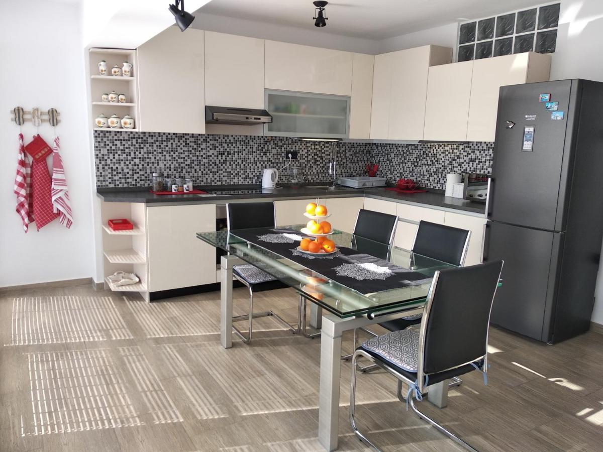 Apartman Angela غييكا المظهر الخارجي الصورة